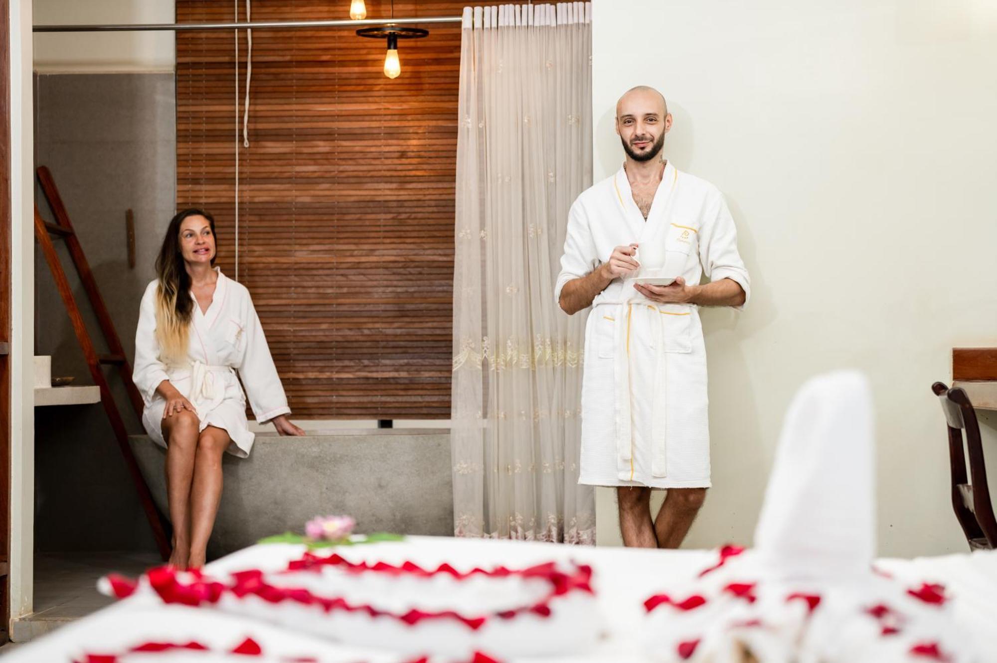 Bayon Modern Residence Siem Reap Bagian luar foto